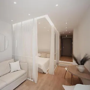 V1 Boutique Rooms, Nilie Hospitality Mgmt , Salonic Grecia